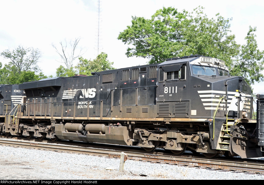 NS 8111